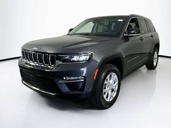 JEEP GRAND CHEROKEE 2022 1C4RJGBG4N8630670 image